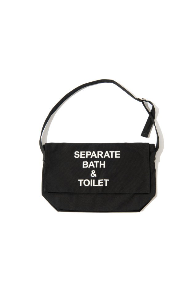 SEPARATE BATH & TOILET<br />MESSENGER BAG / BLACK<img class='new_mark_img2' src='https://img.shop-pro.jp/img/new/icons14.gif' style='border:none;display:inline;margin:0px;padding:0px;width:auto;' />