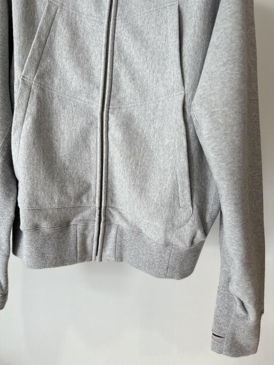 JIAN YE<br />DOT EYE HOODIE / GRAY<img class='new_mark_img2' src='https://img.shop-pro.jp/img/new/icons14.gif' style='border:none;display:inline;margin:0px;padding:0px;width:auto;' />