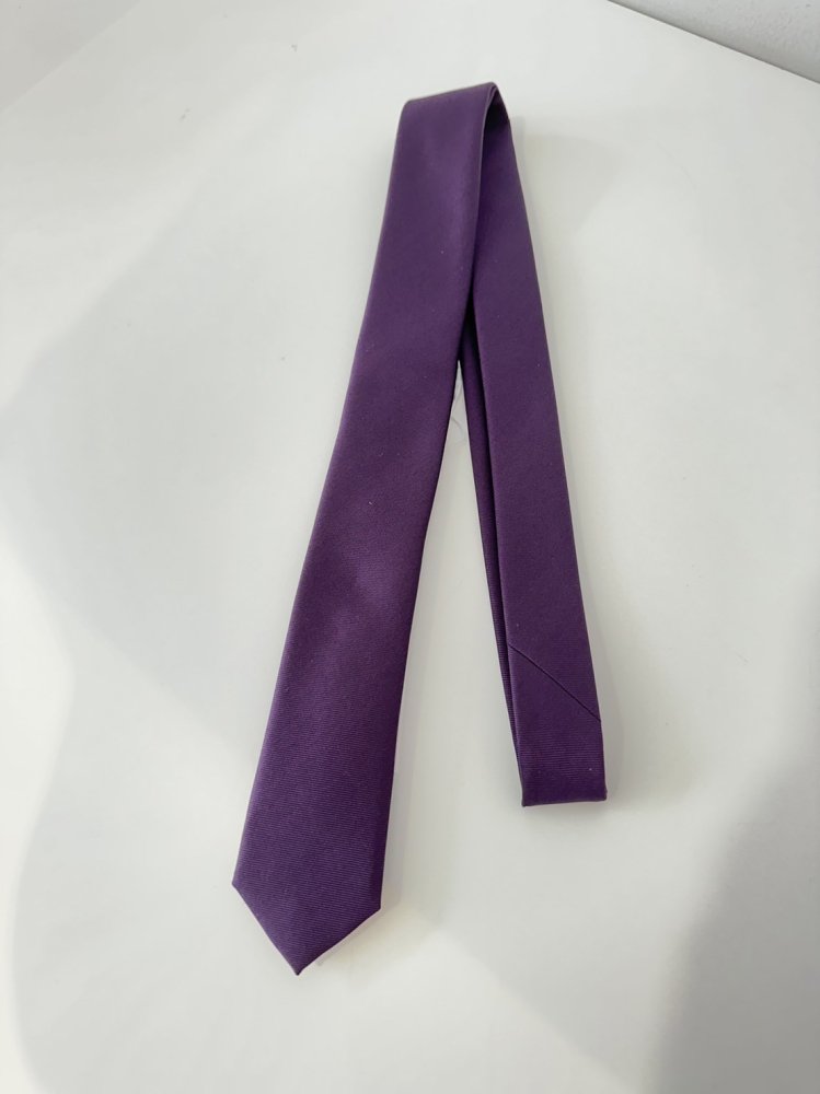 LITTLEBIG<br />Narrow Tie / Purple<img class='new_mark_img2' src='https://img.shop-pro.jp/img/new/icons14.gif' style='border:none;display:inline;margin:0px;padding:0px;width:auto;' />