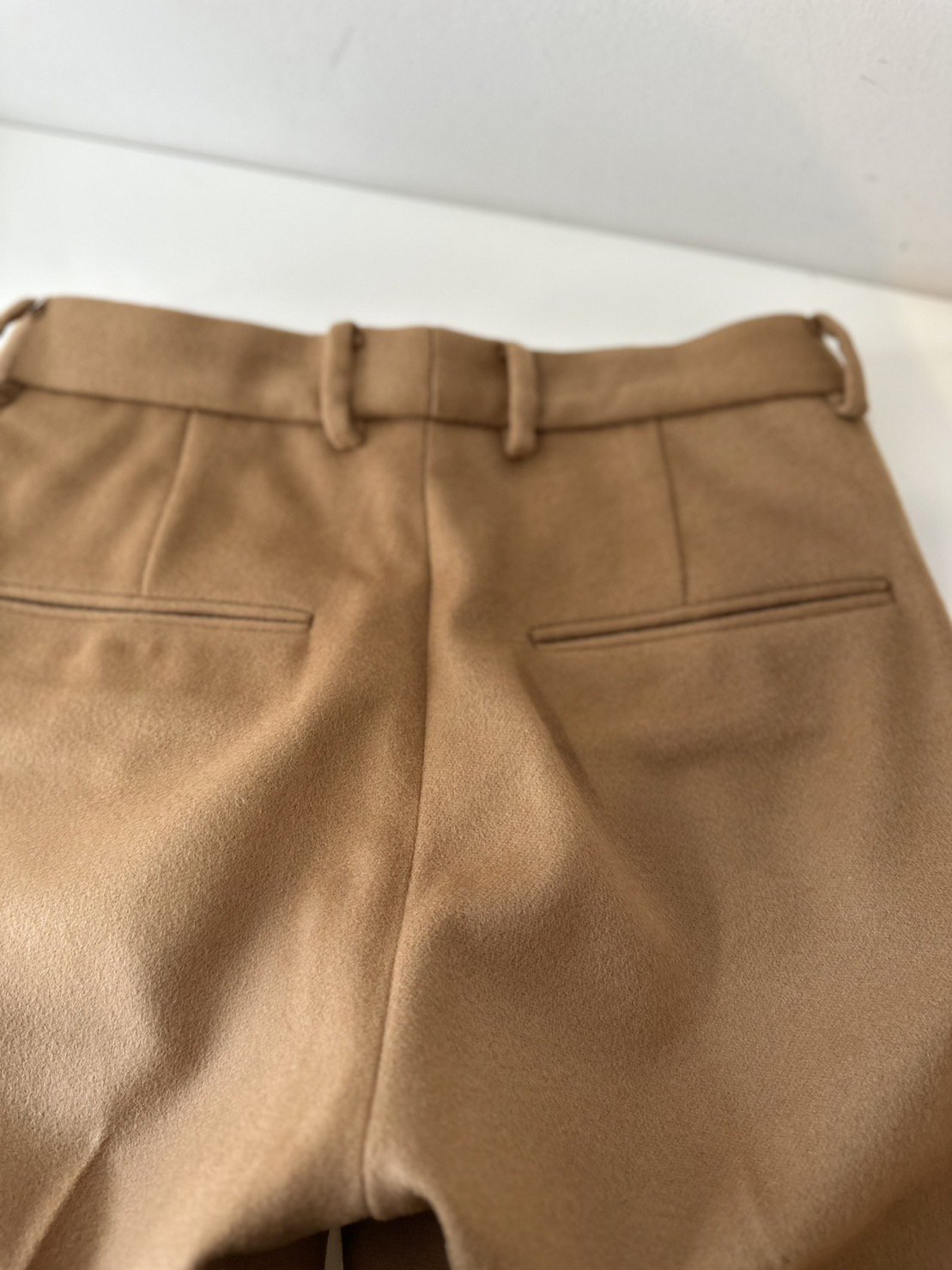 ALLEGE<br />Wool Semi Flare Slacks / Camel<img class='new_mark_img2' src='https://img.shop-pro.jp/img/new/icons14.gif' style='border:none;display:inline;margin:0px;padding:0px;width:auto;' />