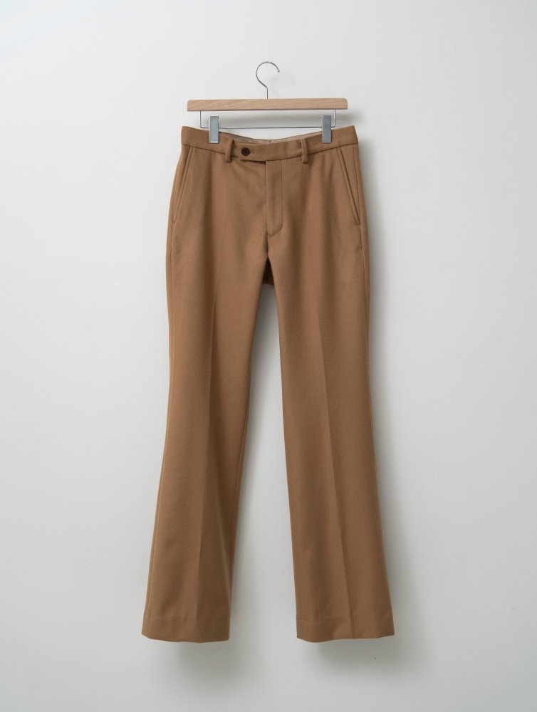 ALLEGE<br />Wool Semi Flare Slacks / Camel<img class='new_mark_img2' src='https://img.shop-pro.jp/img/new/icons14.gif' style='border:none;display:inline;margin:0px;padding:0px;width:auto;' />