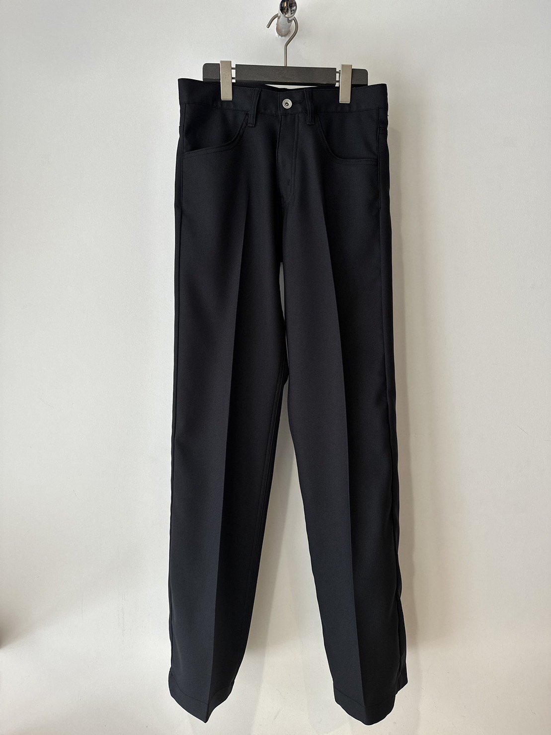 DAIRIKU<br />Straight Pressed Pants / Black<img class='new_mark_img2' src='https://img.shop-pro.jp/img/new/icons14.gif' style='border:none;display:inline;margin:0px;padding:0px;width:auto;' />