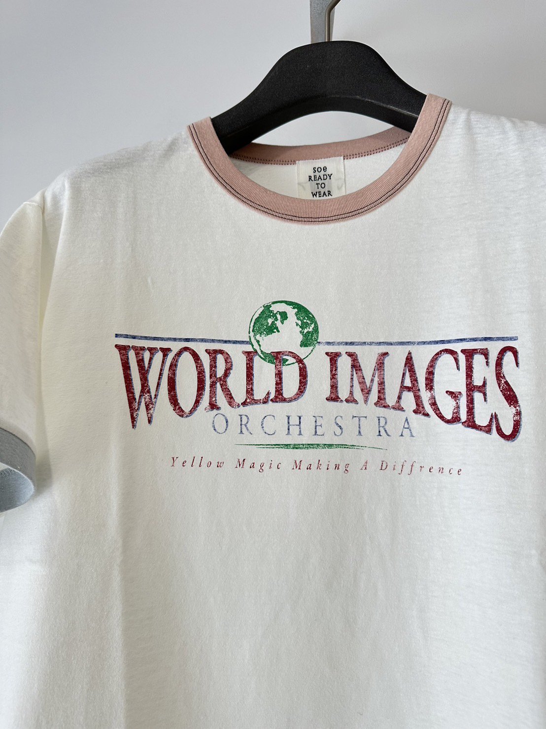 soe<br />Ringer T Shirts WORLD IMAGE / OFF WHITE<img class='new_mark_img2' src='https://img.shop-pro.jp/img/new/icons47.gif' style='border:none;display:inline;margin:0px;padding:0px;width:auto;' />