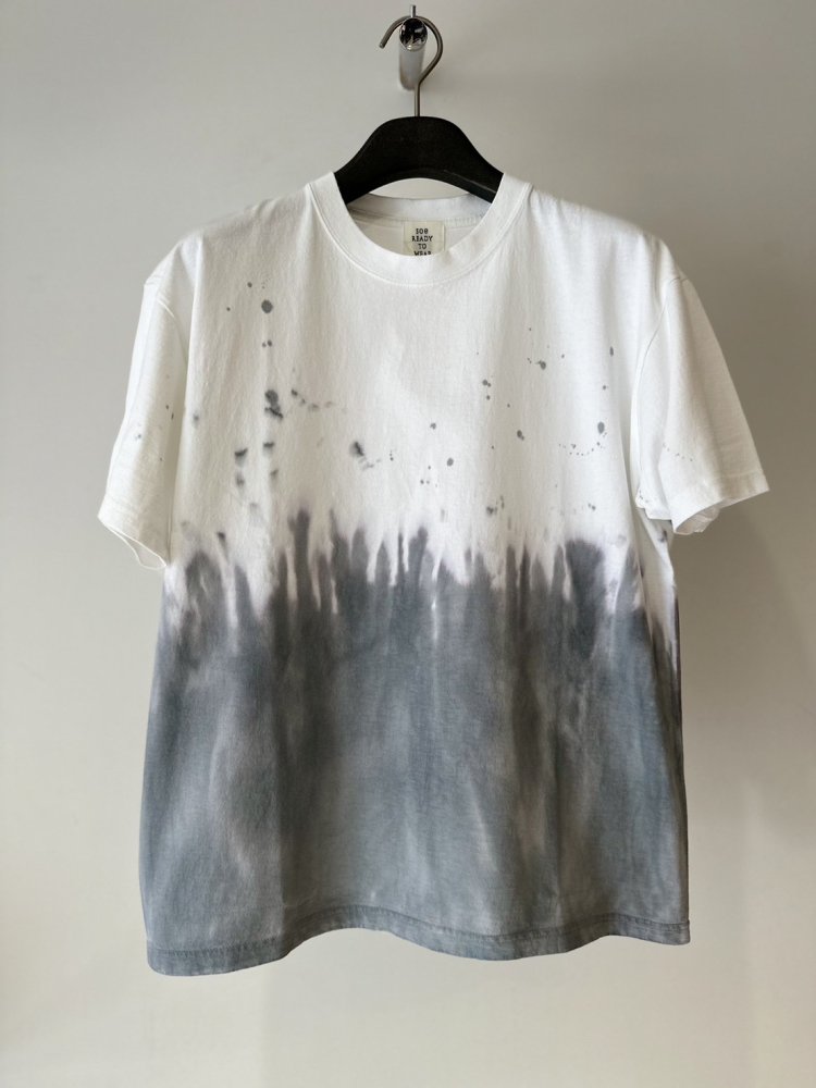 soe<br />Muddy T with ZEPTEPI / WHITE&GRAY<img class='new_mark_img2' src='https://img.shop-pro.jp/img/new/icons14.gif' style='border:none;display:inline;margin:0px;padding:0px;width:auto;' />