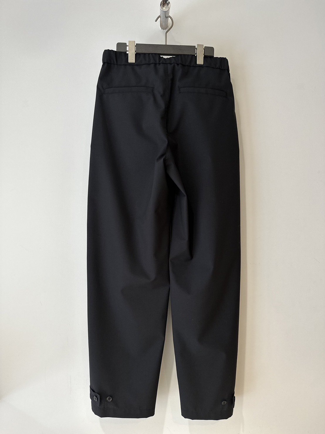 ALLEGE<br />Wool Easy Pants / Black<img class='new_mark_img2' src='https://img.shop-pro.jp/img/new/icons14.gif' style='border:none;display:inline;margin:0px;padding:0px;width:auto;' />