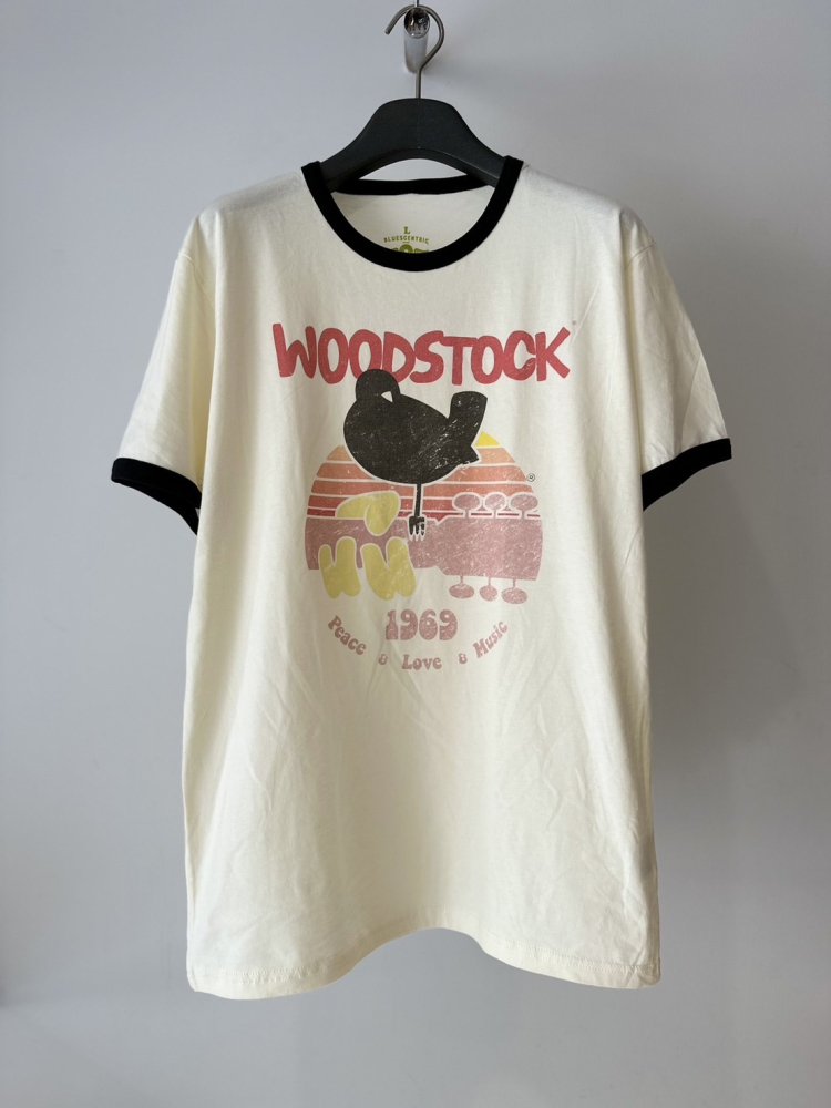 BLUESCENTRIC<br />WOODSTOCK BIRD & GUITAR RINGER TEE / NATURAL<img class='new_mark_img2' src='https://img.shop-pro.jp/img/new/icons14.gif' style='border:none;display:inline;margin:0px;padding:0px;width:auto;' />