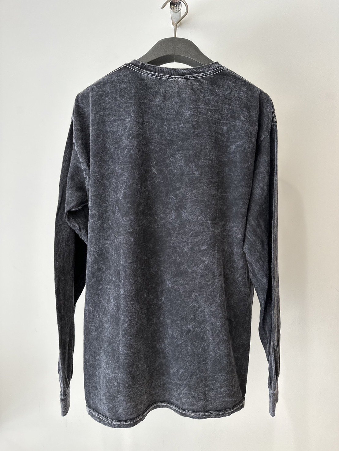 BLUESCENTRIC<br />JANIS JOPLIN MINERAL WASH L/S / BLACK(MINERAL WASH)<img class='new_mark_img2' src='https://img.shop-pro.jp/img/new/icons47.gif' style='border:none;display:inline;margin:0px;padding:0px;width:auto;' />
