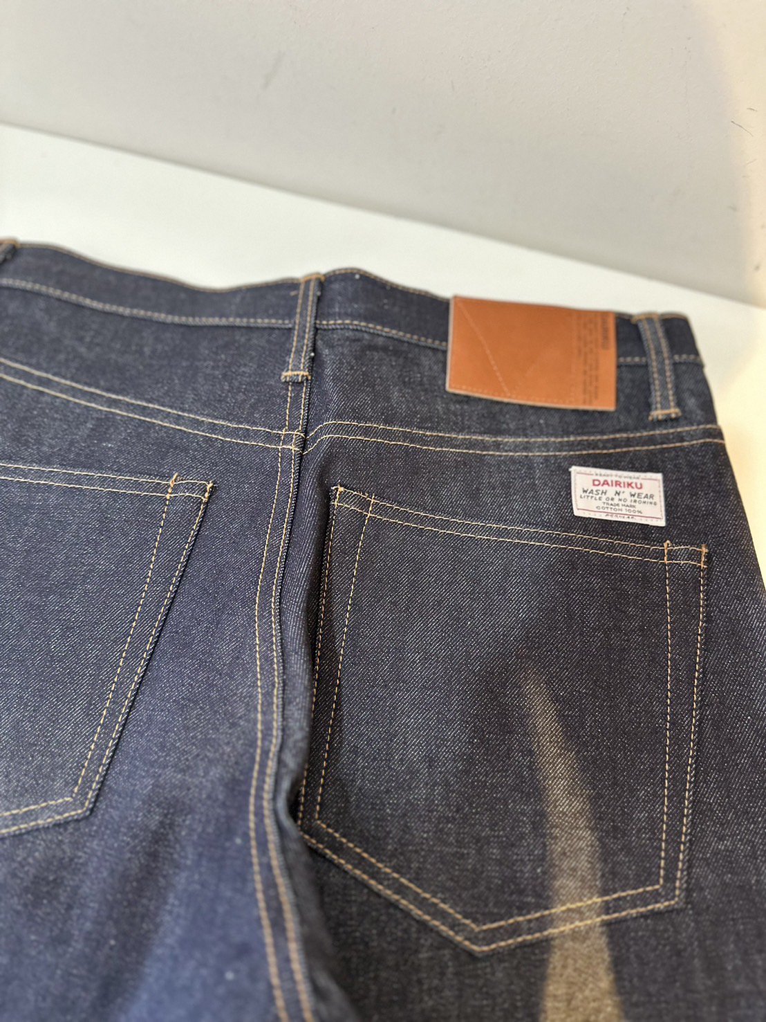 DAIRIKU<br />Rigid Straight Denim Pants / Indigo<img class='new_mark_img2' src='https://img.shop-pro.jp/img/new/icons47.gif' style='border:none;display:inline;margin:0px;padding:0px;width:auto;' />