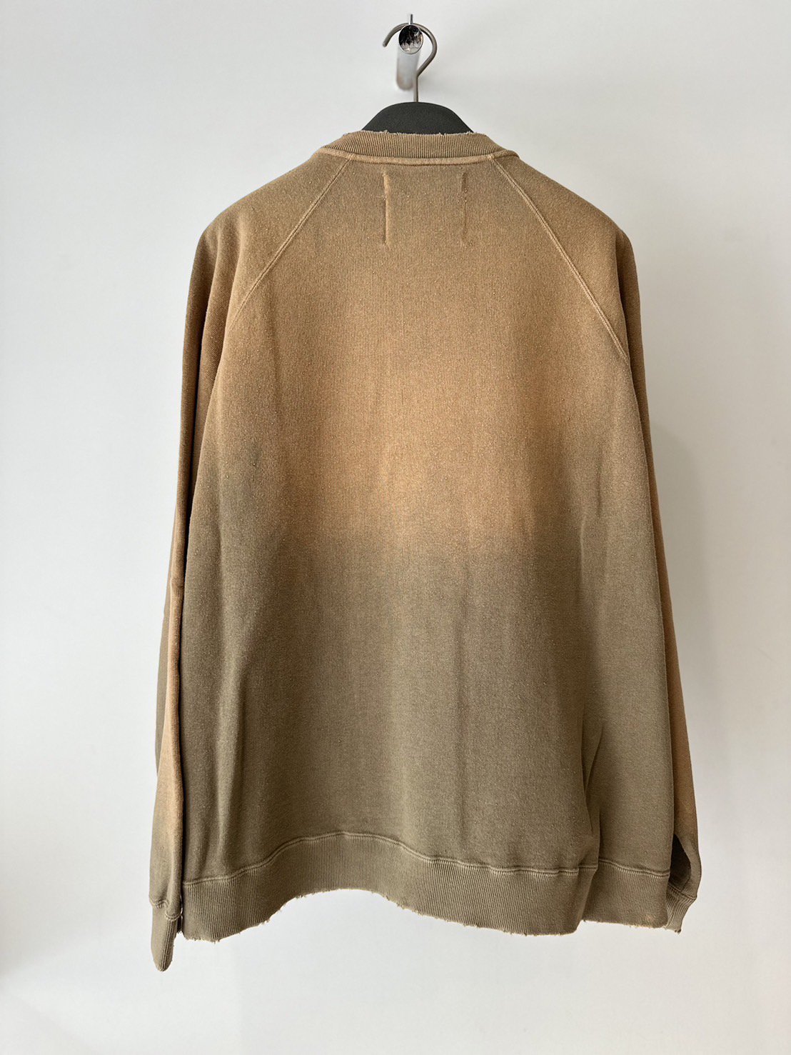 DAIRIKU<br />Waterproof Sunburn Sweater / Vintage Khaki<img class='new_mark_img2' src='https://img.shop-pro.jp/img/new/icons14.gif' style='border:none;display:inline;margin:0px;padding:0px;width:auto;' />