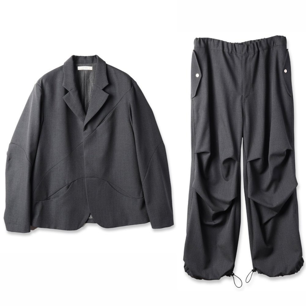 JieDa<br />TAILORED JACKET & LOOSE PARACHUTE PANTS SET / GRAY<img class='new_mark_img2' src='https://img.shop-pro.jp/img/new/icons14.gif' style='border:none;display:inline;margin:0px;padding:0px;width:auto;' />