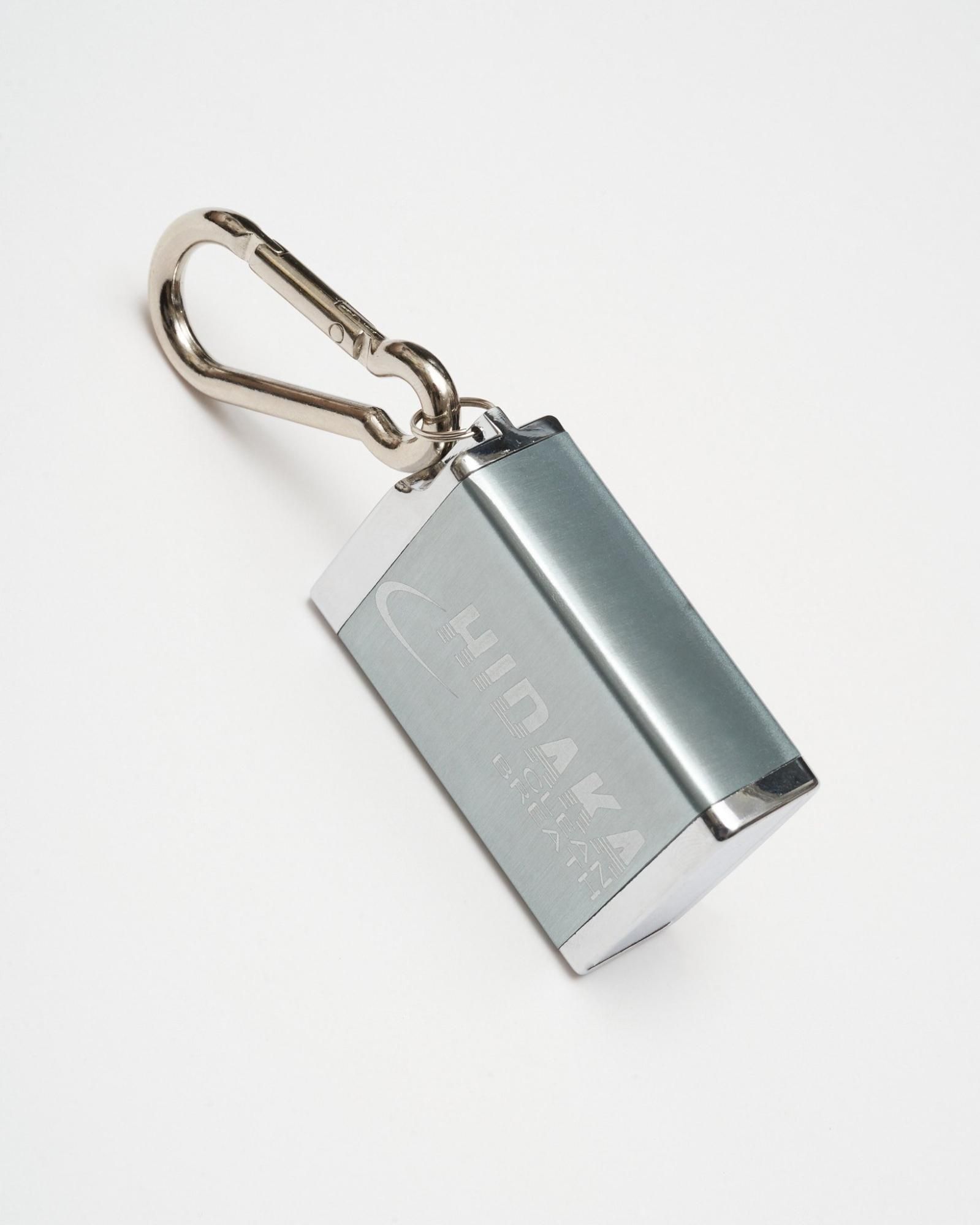 HIDAKA<br />PORTABLE ASHTRAY-FRISK / SILVER<img class='new_mark_img2' src='https://img.shop-pro.jp/img/new/icons47.gif' style='border:none;display:inline;margin:0px;padding:0px;width:auto;' />