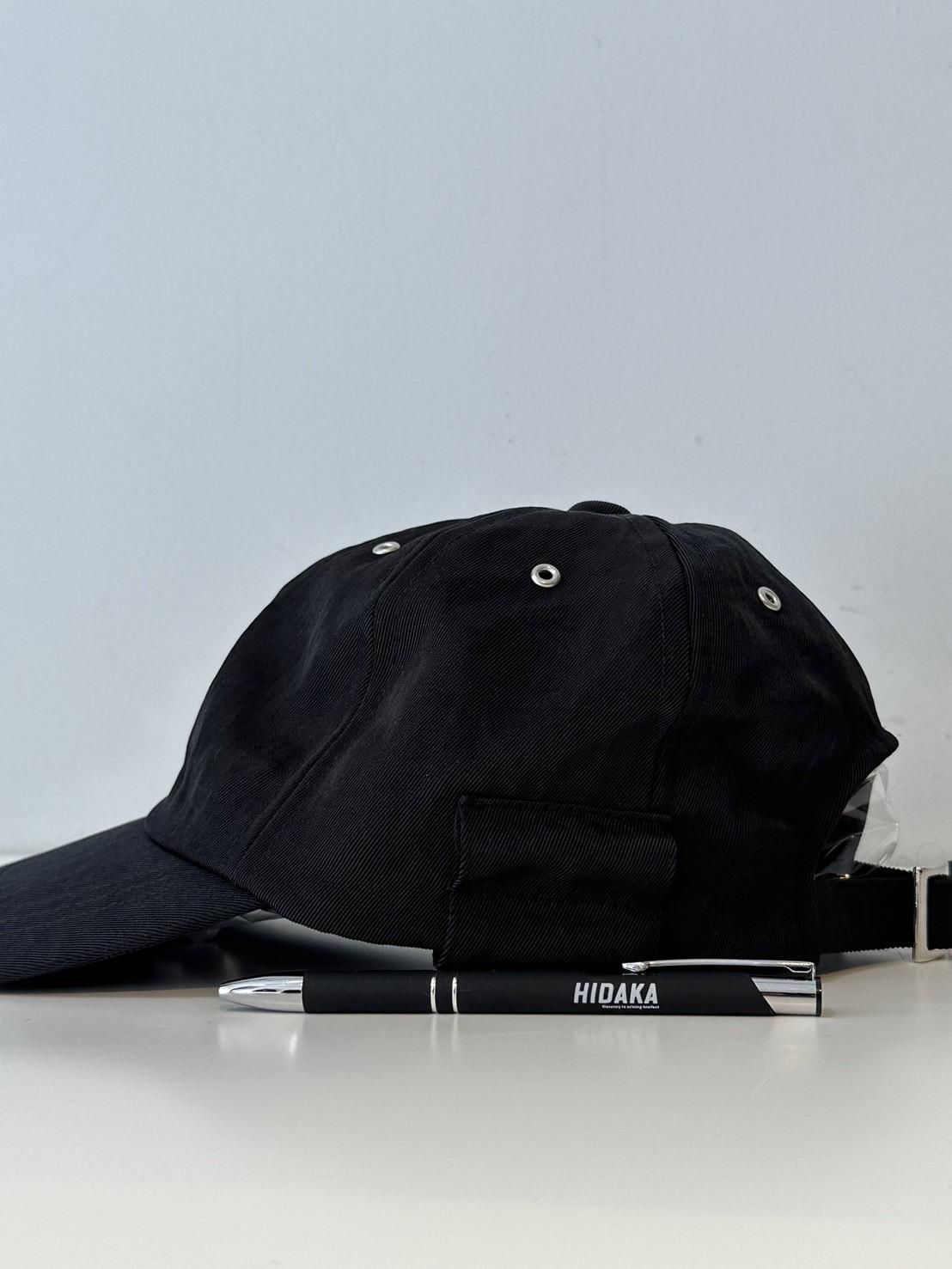 HIDAKA<br />DAD CAP / BLACK<img class='new_mark_img2' src='https://img.shop-pro.jp/img/new/icons47.gif' style='border:none;display:inline;margin:0px;padding:0px;width:auto;' />