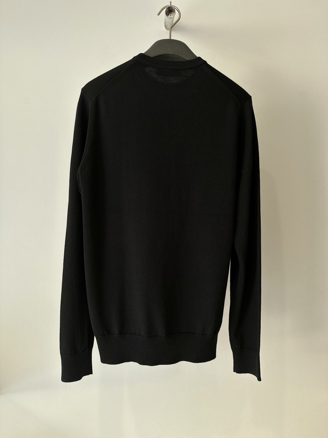 FRED PERRY<br />CLASSIC CREW NECK JUMPER / BLACK<img class='new_mark_img2' src='https://img.shop-pro.jp/img/new/icons14.gif' style='border:none;display:inline;margin:0px;padding:0px;width:auto;' />