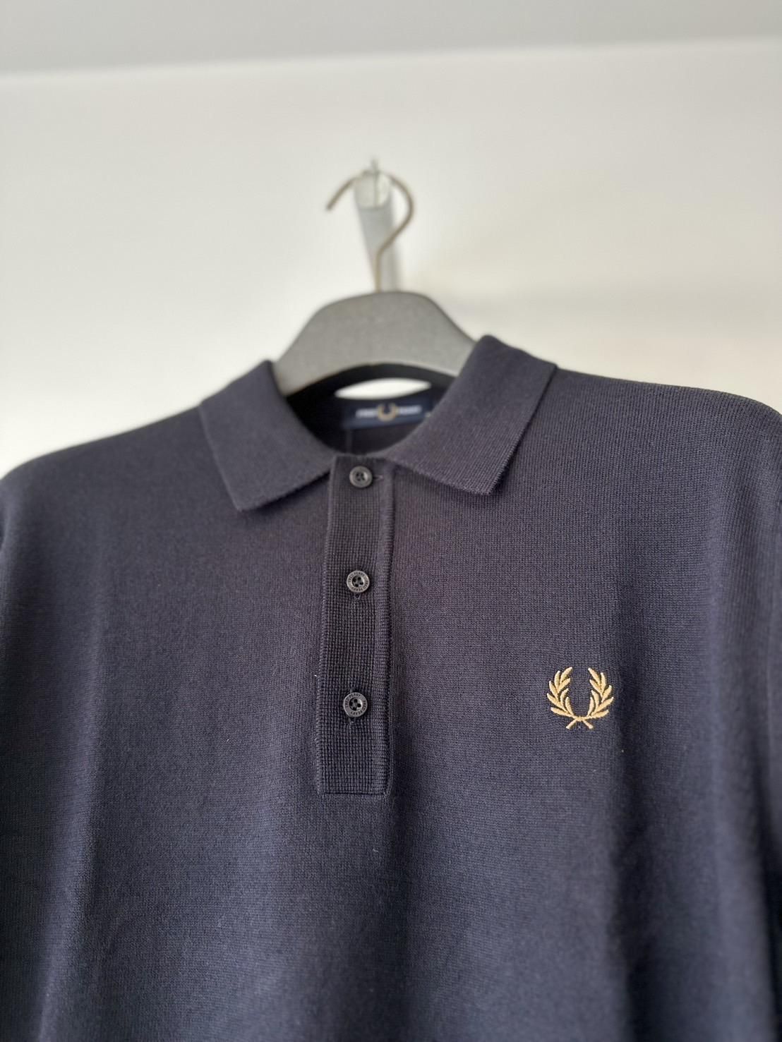 FRED PERRY<br />CLASSIC KNITTED SHIRT LS / NAVY<img class='new_mark_img2' src='https://img.shop-pro.jp/img/new/icons14.gif' style='border:none;display:inline;margin:0px;padding:0px;width:auto;' />