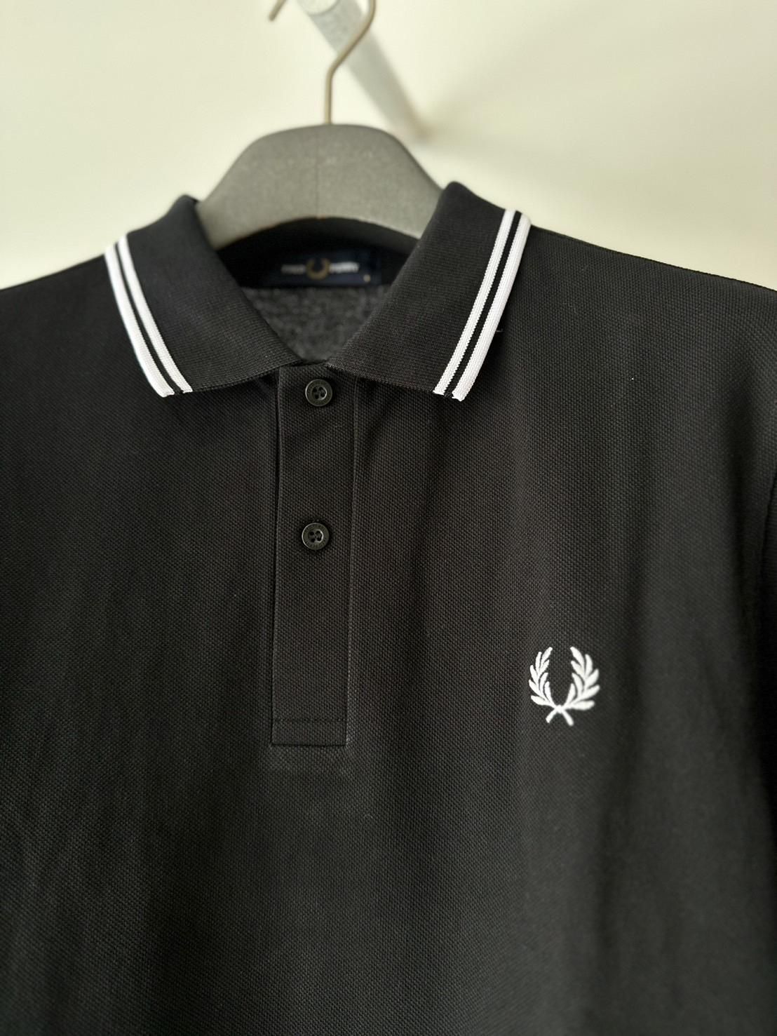 FRED PERRY<br />LS TWIN TIPPED SHIRT / BLACKWHITEWHITE<img class='new_mark_img2' src='https://img.shop-pro.jp/img/new/icons14.gif' style='border:none;display:inline;margin:0px;padding:0px;width:auto;' />