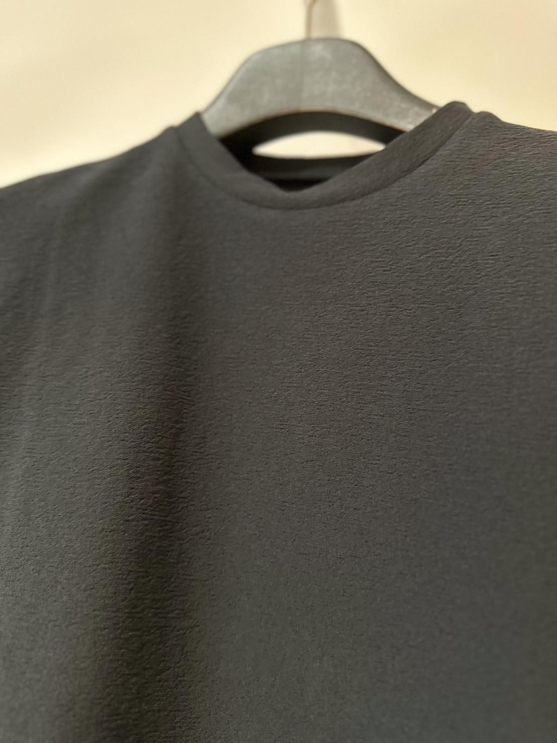 SOSHIOTSUKI<br />DRY COTTON TEE / DARK GREY<img class='new_mark_img2' src='https://img.shop-pro.jp/img/new/icons14.gif' style='border:none;display:inline;margin:0px;padding:0px;width:auto;' />