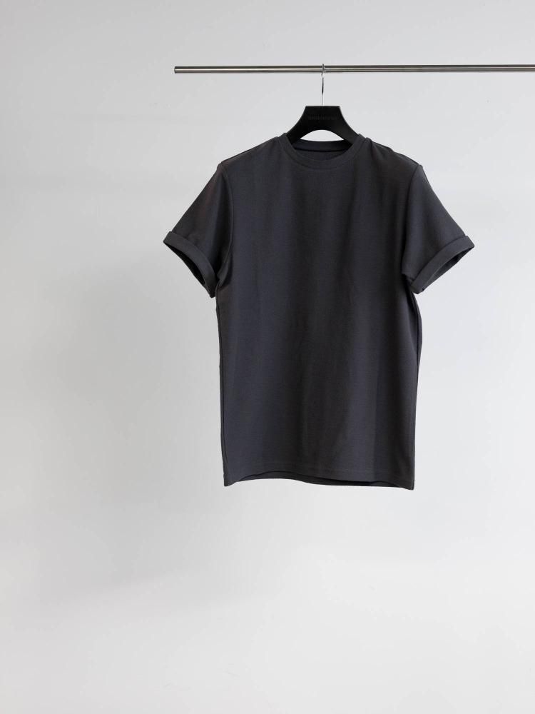 SOSHIOTSUKI<br />DRY COTTON TEE / DARK GREY<img class='new_mark_img2' src='https://img.shop-pro.jp/img/new/icons14.gif' style='border:none;display:inline;margin:0px;padding:0px;width:auto;' />