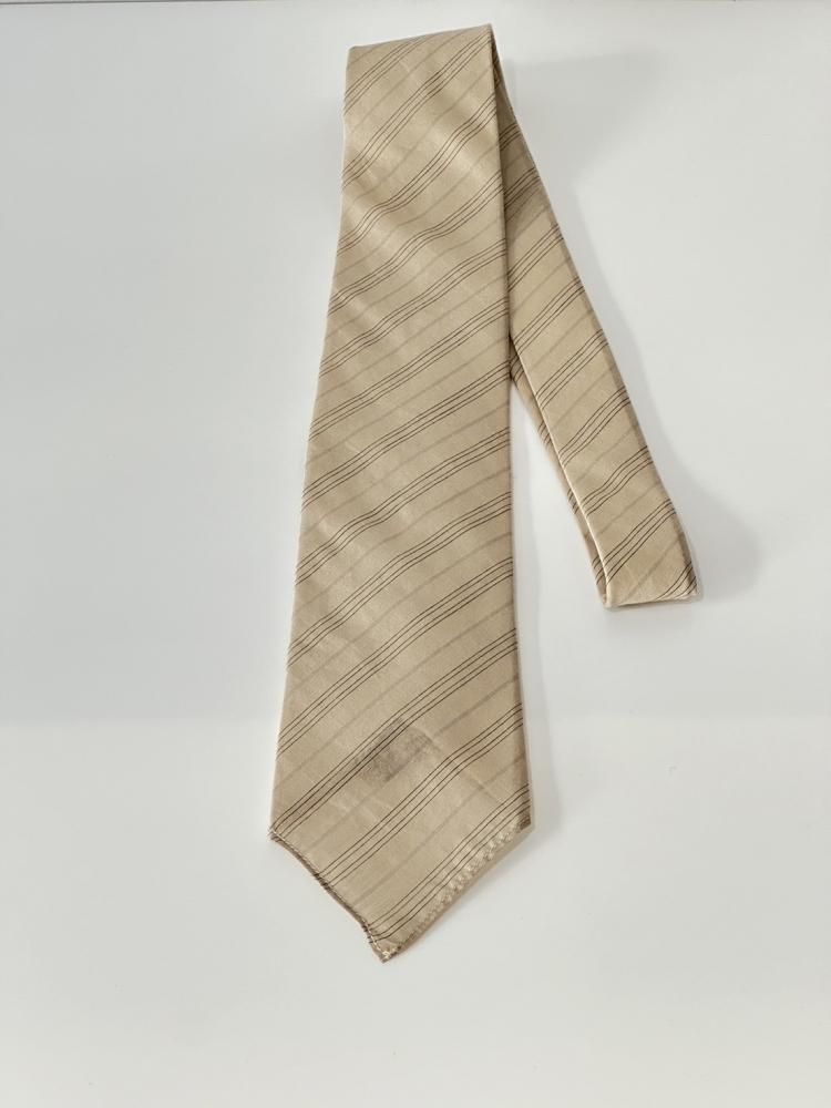 SOSHIOTSUKI<br />VINTAGE LAWN NECK TIE / BEIGE<img class='new_mark_img2' src='https://img.shop-pro.jp/img/new/icons14.gif' style='border:none;display:inline;margin:0px;padding:0px;width:auto;' />