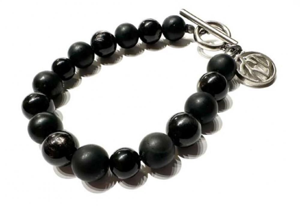 SOSHIOTSUKI<br />JUZU BRACELET / BLACK<img class='new_mark_img2' src='https://img.shop-pro.jp/img/new/icons47.gif' style='border:none;display:inline;margin:0px;padding:0px;width:auto;' />