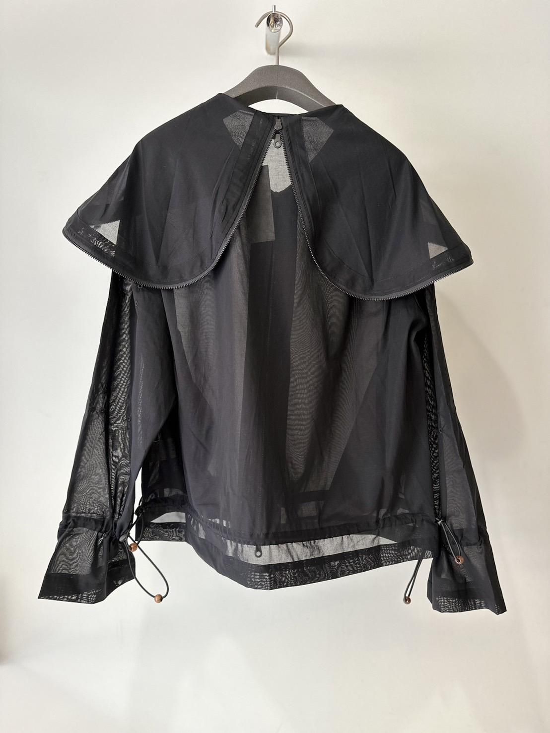 JIAN YE<br />TRTRBZ HOODIE / BLACK<img class='new_mark_img2' src='https://img.shop-pro.jp/img/new/icons47.gif' style='border:none;display:inline;margin:0px;padding:0px;width:auto;' />