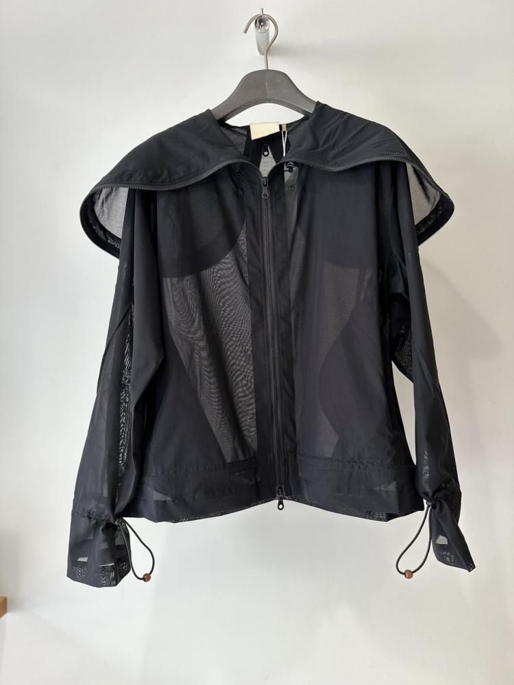 JIAN YE<br />TRTRBZ HOODIE / BLACK<img class='new_mark_img2' src='https://img.shop-pro.jp/img/new/icons47.gif' style='border:none;display:inline;margin:0px;padding:0px;width:auto;' />