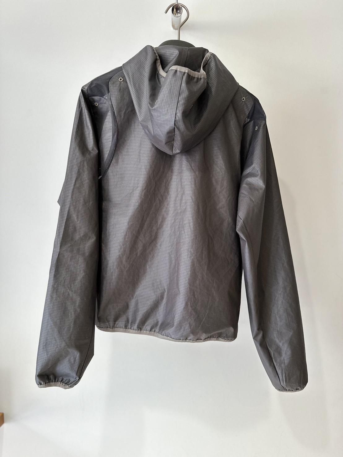 JIAN YE<br />BASIC UNIT 05 / CHARCOAL<img class='new_mark_img2' src='https://img.shop-pro.jp/img/new/icons14.gif' style='border:none;display:inline;margin:0px;padding:0px;width:auto;' />