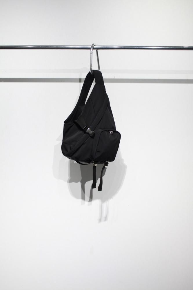 soe<br />Triangle Bag Solotex / BLACK<img class='new_mark_img2' src='https://img.shop-pro.jp/img/new/icons47.gif' style='border:none;display:inline;margin:0px;padding:0px;width:auto;' />
