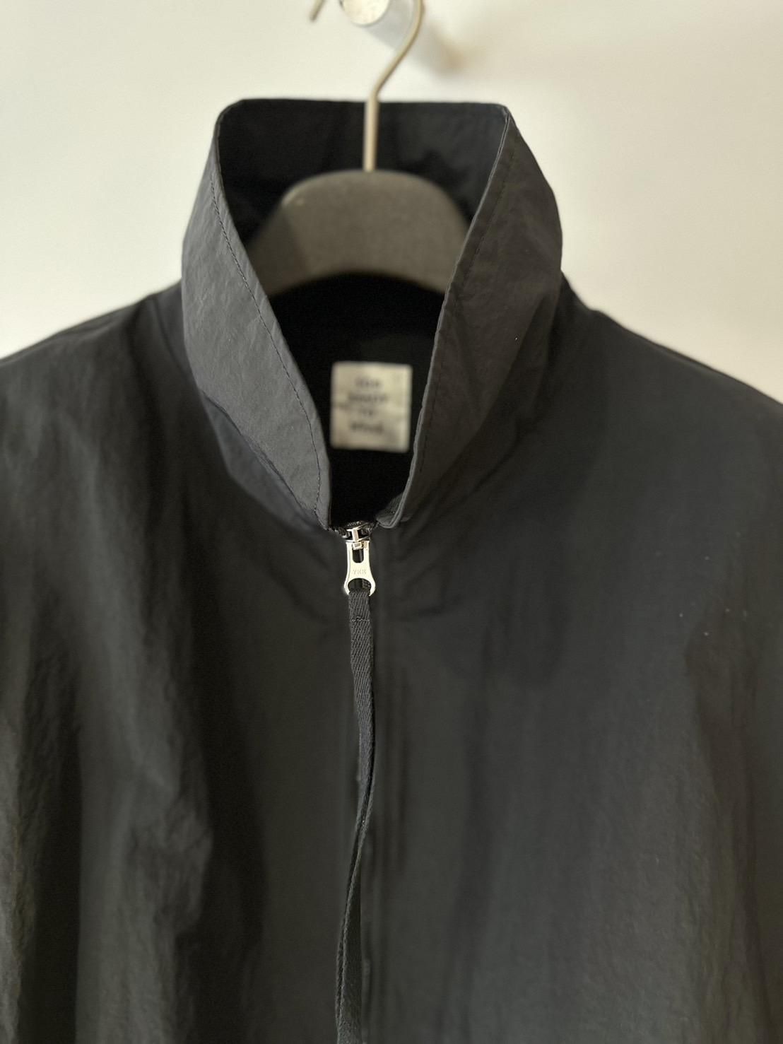 soe<br />Tracker Jacket / BLACK<img class='new_mark_img2' src='https://img.shop-pro.jp/img/new/icons47.gif' style='border:none;display:inline;margin:0px;padding:0px;width:auto;' />