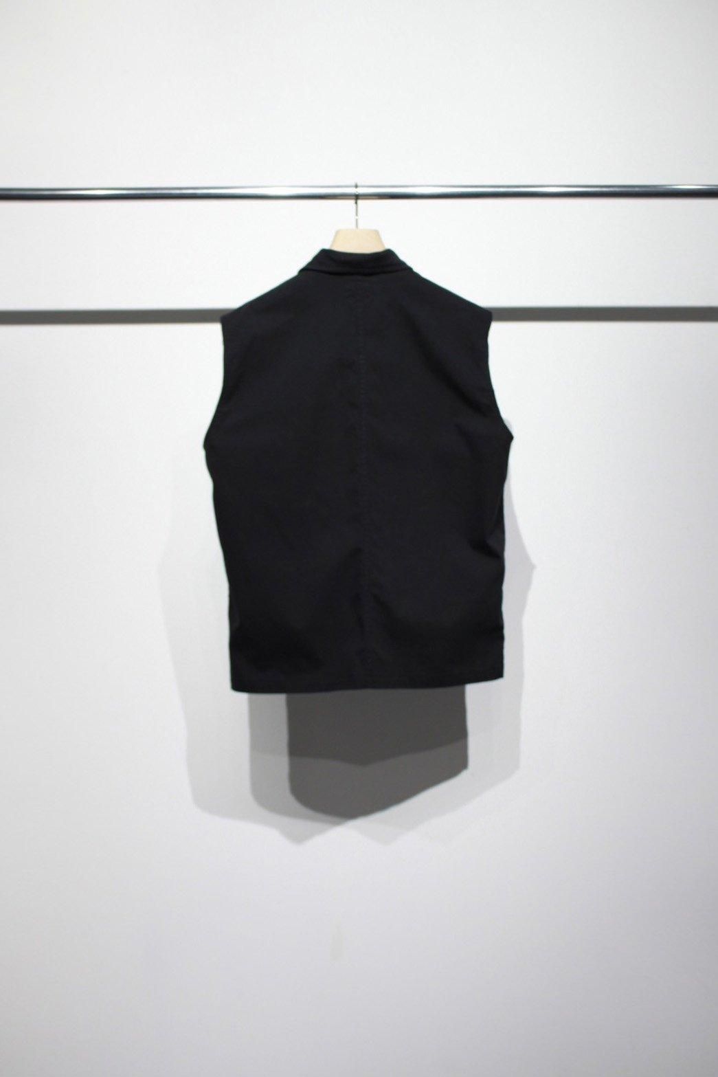 soe<br />Chinese Vest / BLACK<img class='new_mark_img2' src='https://img.shop-pro.jp/img/new/icons47.gif' style='border:none;display:inline;margin:0px;padding:0px;width:auto;' />
