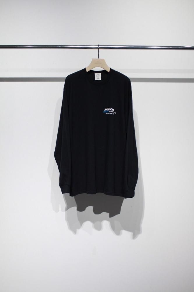 soe<br />Regular L/S T Shirts Anderson / BLACK<img class='new_mark_img2' src='https://img.shop-pro.jp/img/new/icons14.gif' style='border:none;display:inline;margin:0px;padding:0px;width:auto;' />