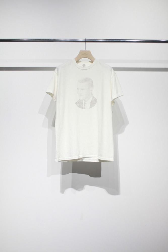 soe<br />Regular T Shirts Portrait / WHITE<img class='new_mark_img2' src='https://img.shop-pro.jp/img/new/icons47.gif' style='border:none;display:inline;margin:0px;padding:0px;width:auto;' />