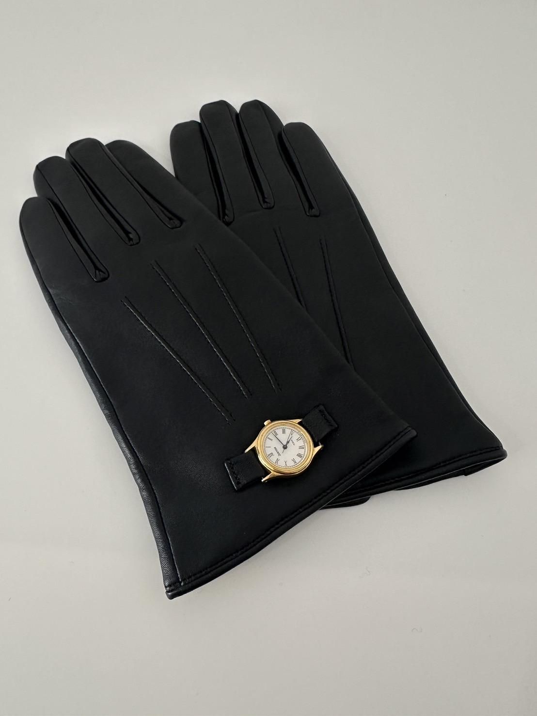 HIDAKA<br />VINTAGE WATCH GLOVE / BLACK <img class='new_mark_img2' src='https://img.shop-pro.jp/img/new/icons47.gif' style='border:none;display:inline;margin:0px;padding:0px;width:auto;' />