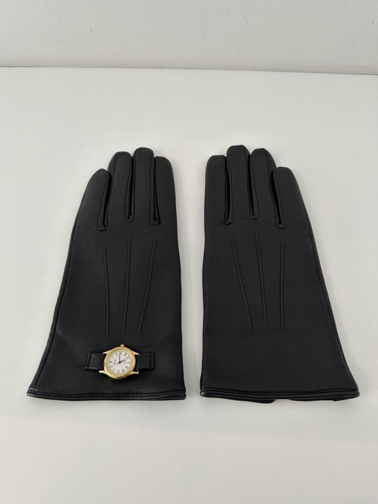 HIDAKA<br />VINTAGE WATCH GLOVE / BLACK <img class='new_mark_img2' src='https://img.shop-pro.jp/img/new/icons47.gif' style='border:none;display:inline;margin:0px;padding:0px;width:auto;' />