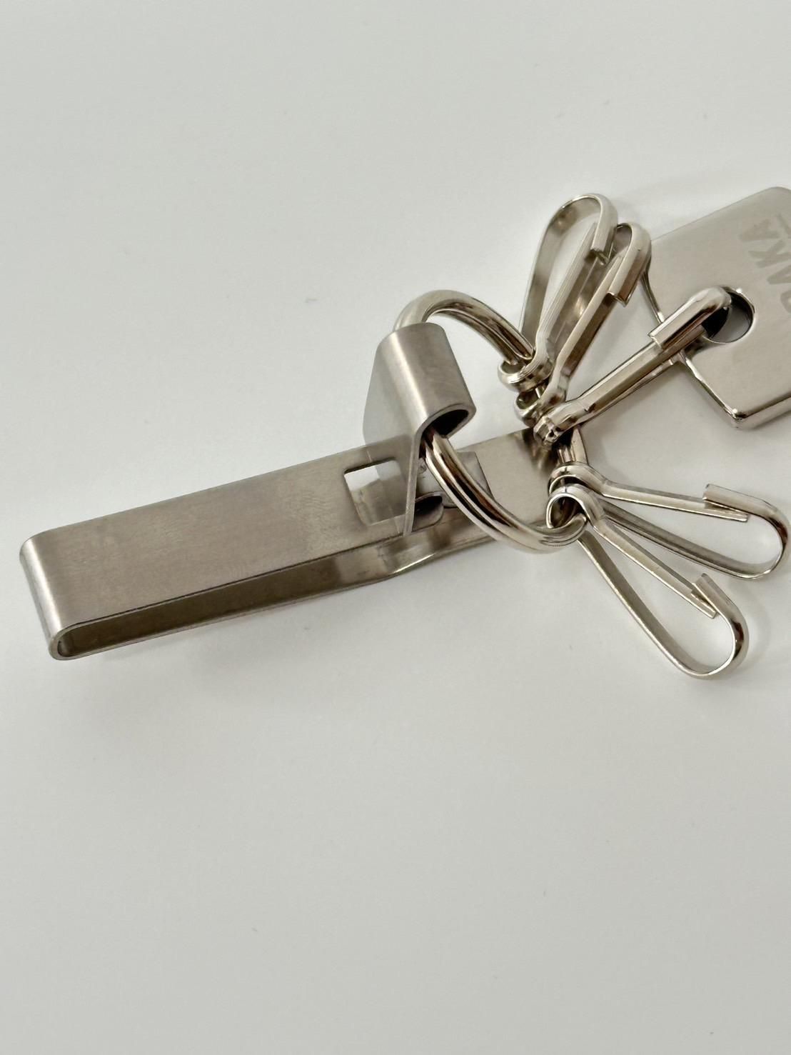HIDAKA<br />USB KEY RING / SILVER<img class='new_mark_img2' src='https://img.shop-pro.jp/img/new/icons47.gif' style='border:none;display:inline;margin:0px;padding:0px;width:auto;' />