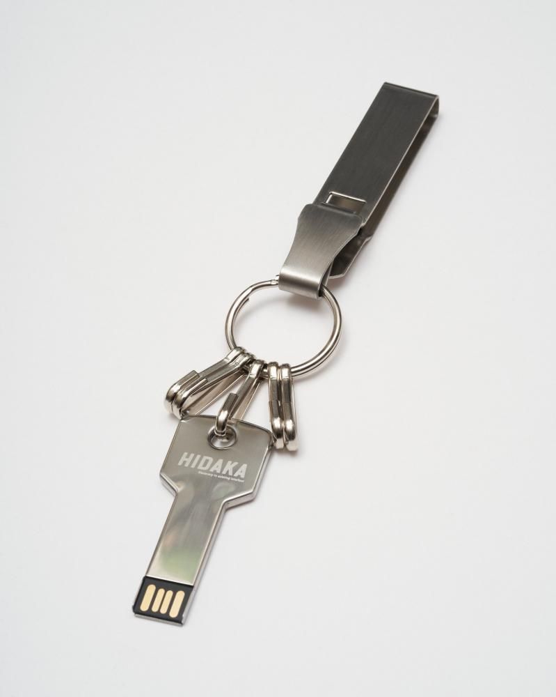 HIDAKA<br />USB KEY RING / SILVER<img class='new_mark_img2' src='https://img.shop-pro.jp/img/new/icons47.gif' style='border:none;display:inline;margin:0px;padding:0px;width:auto;' />