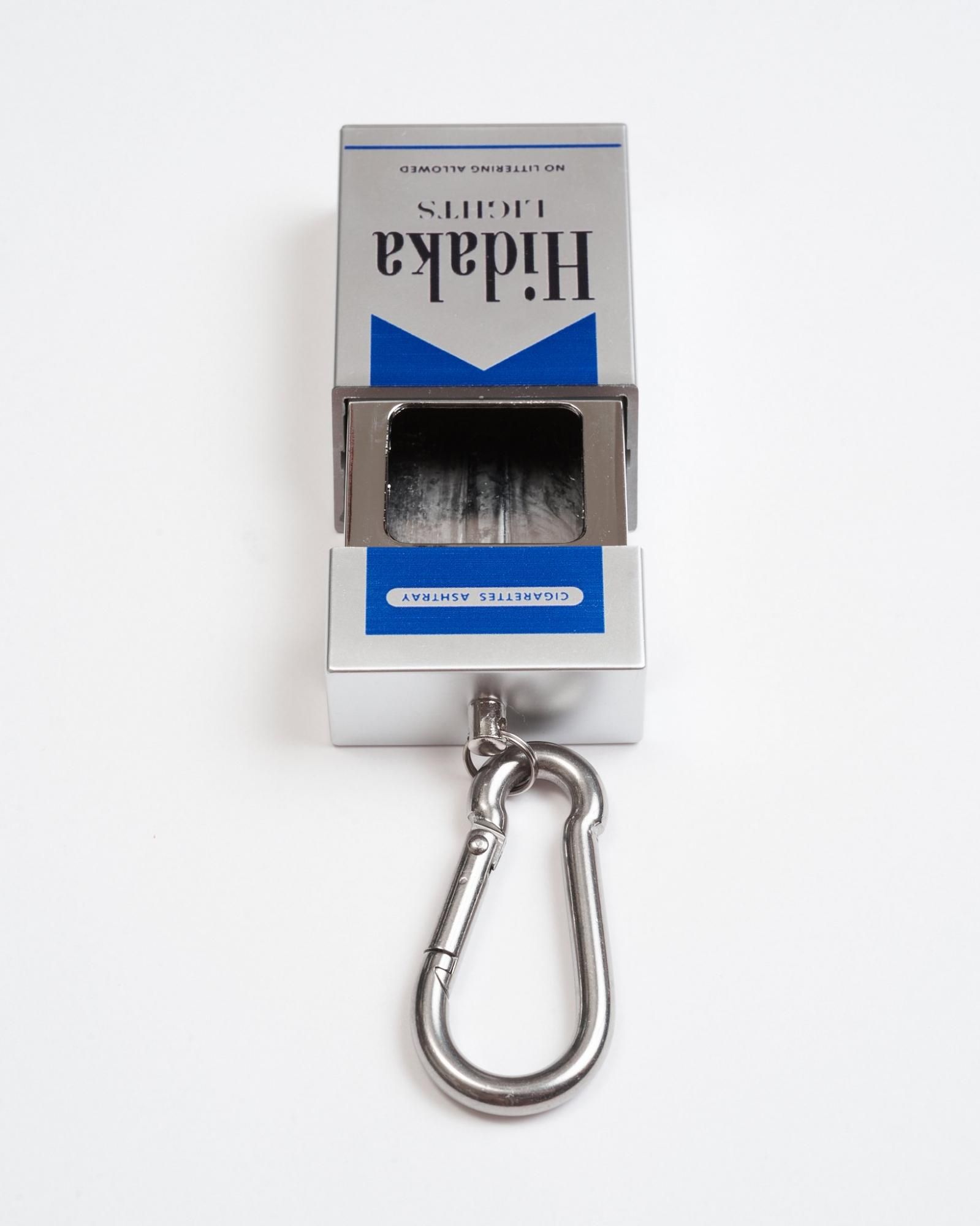 HIDAKA<br />PORTABLE ASHTRAY- MARLBORO / BLUE<img class='new_mark_img2' src='https://img.shop-pro.jp/img/new/icons47.gif' style='border:none;display:inline;margin:0px;padding:0px;width:auto;' />