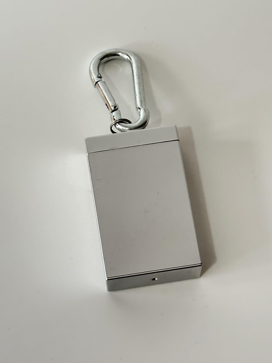 HIDAKA<br />PORTABLE ASHTRAY- MARLBORO / GOLD<img class='new_mark_img2' src='https://img.shop-pro.jp/img/new/icons47.gif' style='border:none;display:inline;margin:0px;padding:0px;width:auto;' />