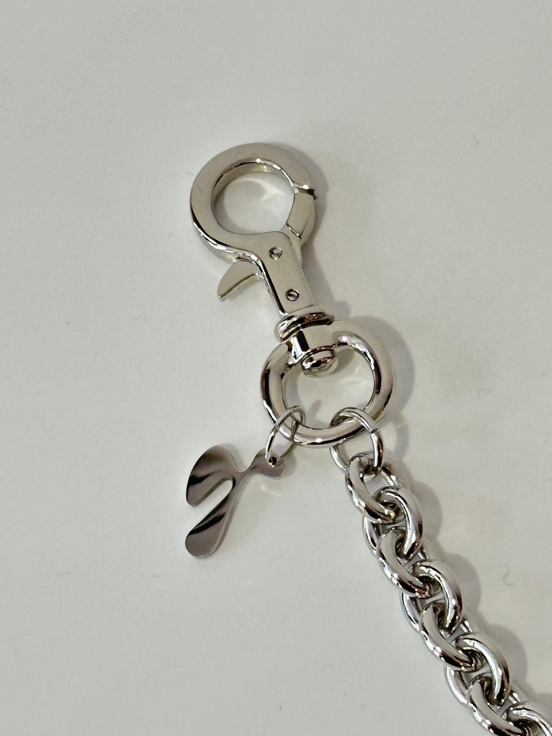 HIDAKA<br />CLOG OVAL BRACELET / SILVER<img class='new_mark_img2' src='https://img.shop-pro.jp/img/new/icons47.gif' style='border:none;display:inline;margin:0px;padding:0px;width:auto;' />