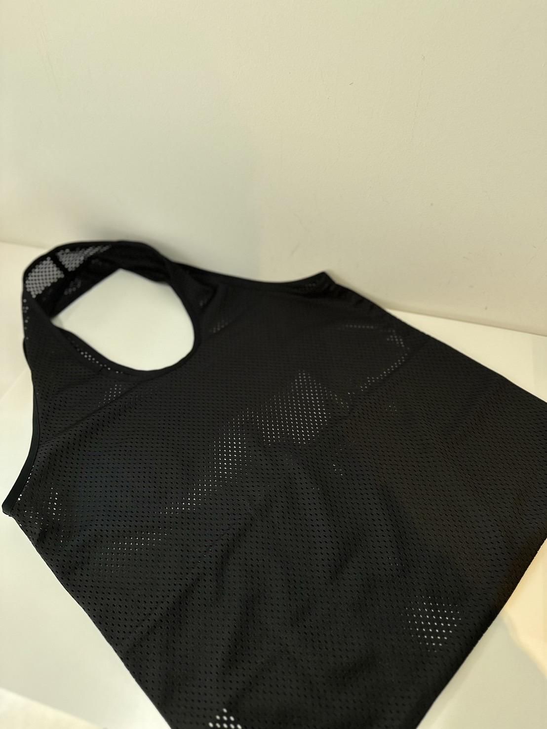 HIDAKA<br />SUBSTITUTE BIB TOTE / BLACK<img class='new_mark_img2' src='https://img.shop-pro.jp/img/new/icons47.gif' style='border:none;display:inline;margin:0px;padding:0px;width:auto;' />