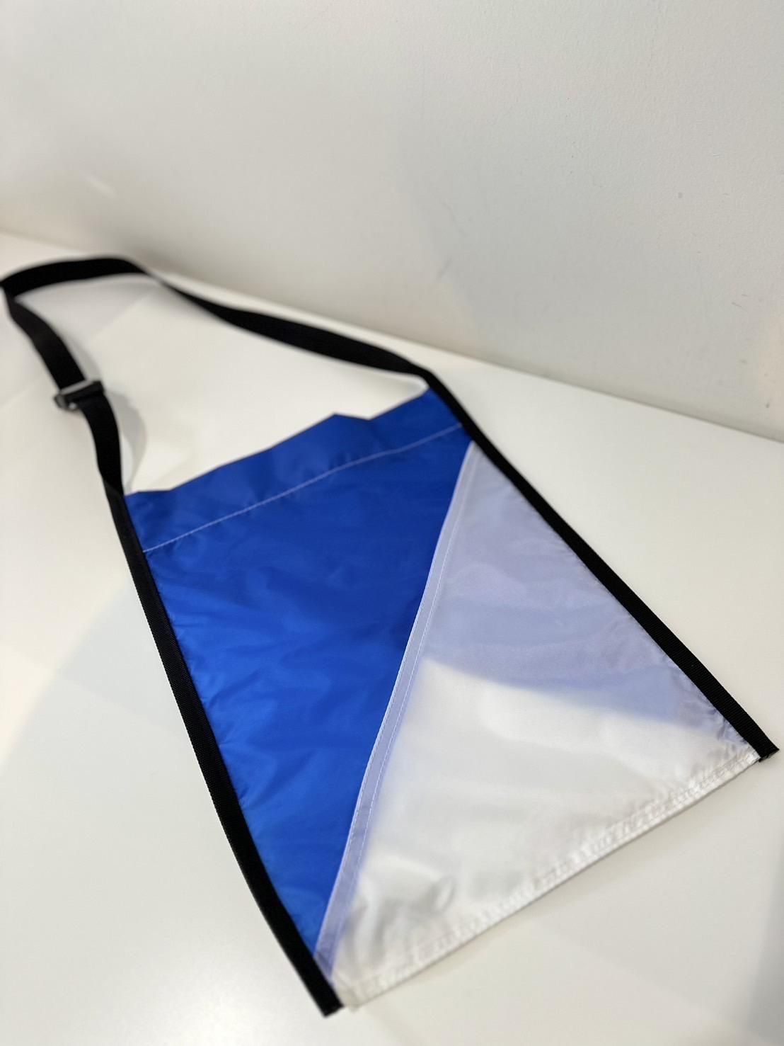 HIDAKA<br />FLAG TOTE / BLUE <img class='new_mark_img2' src='https://img.shop-pro.jp/img/new/icons14.gif' style='border:none;display:inline;margin:0px;padding:0px;width:auto;' />