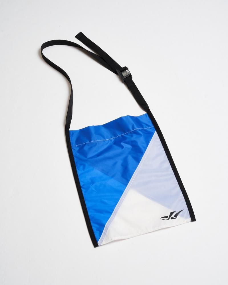 HIDAKA<br />FLAG TOTE / BLUE <img class='new_mark_img2' src='https://img.shop-pro.jp/img/new/icons47.gif' style='border:none;display:inline;margin:0px;padding:0px;width:auto;' />