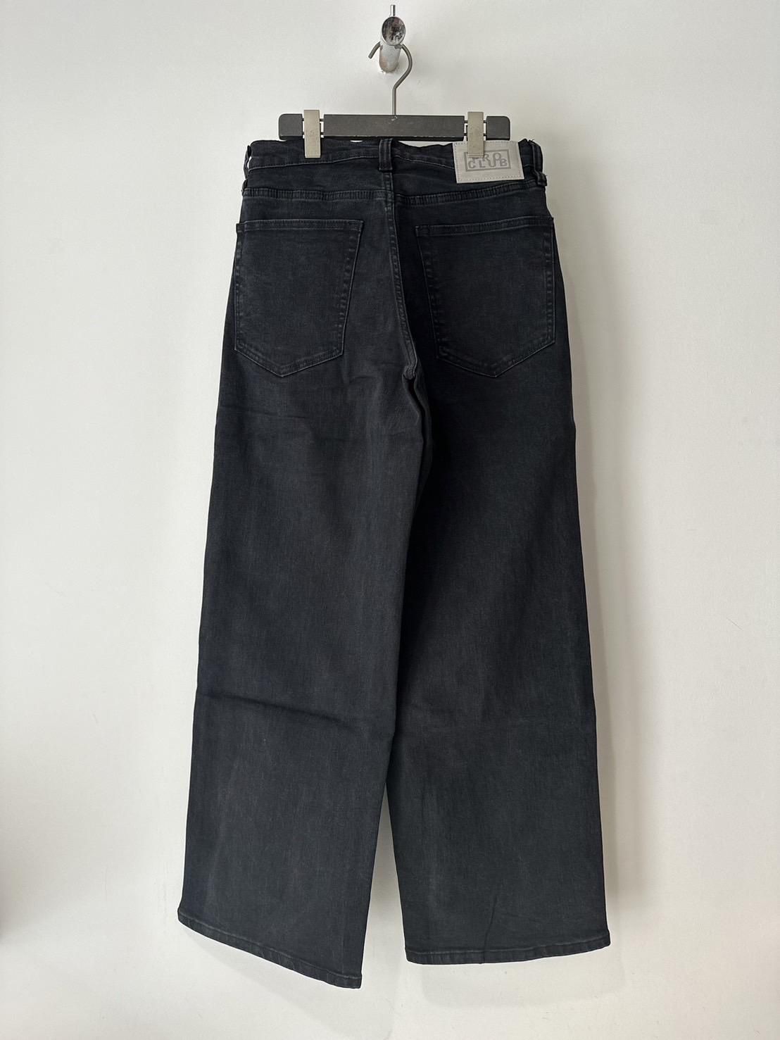 PRO CLUB<br />Heavy weight Baggy Fit Denim Pant / Black<img class='new_mark_img2' src='https://img.shop-pro.jp/img/new/icons14.gif' style='border:none;display:inline;margin:0px;padding:0px;width:auto;' />