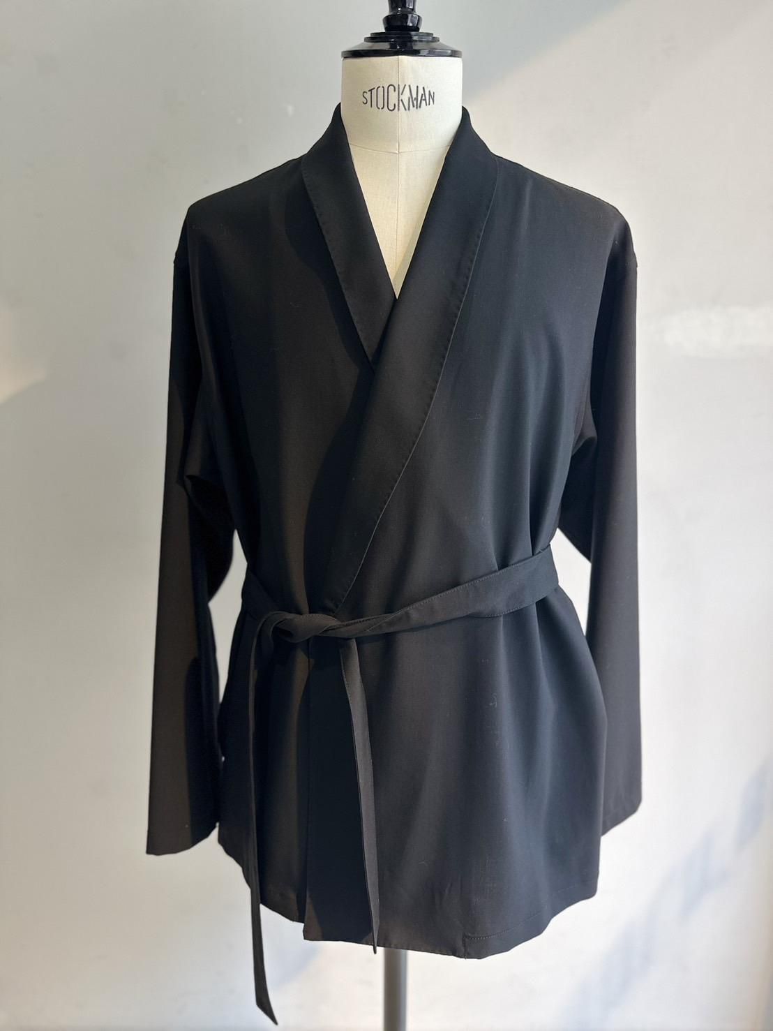 SOSHIOTSUKI<br />WOOL JUDO GOWN JACKET & JUDO WIDE TROUSERS SET / BLACK<img class='new_mark_img2' src='https://img.shop-pro.jp/img/new/icons47.gif' style='border:none;display:inline;margin:0px;padding:0px;width:auto;' />