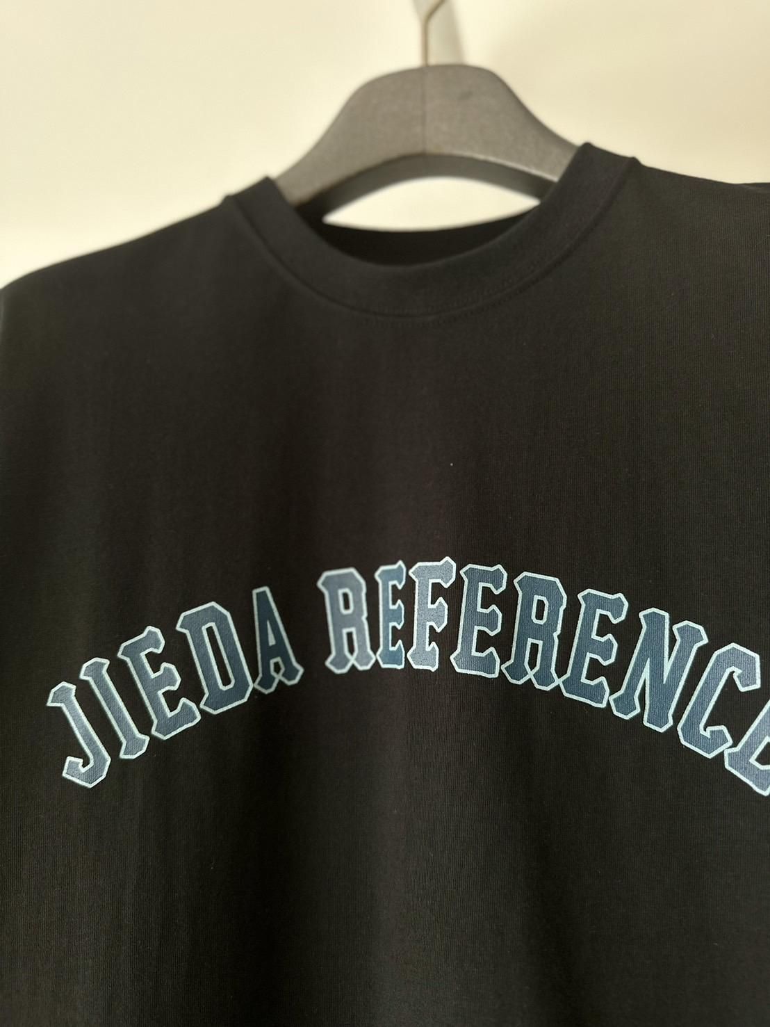 JIEDA<br />JIEDA REFERENCE PRINT TEE / BLACK<img class='new_mark_img2' src='https://img.shop-pro.jp/img/new/icons14.gif' style='border:none;display:inline;margin:0px;padding:0px;width:auto;' />