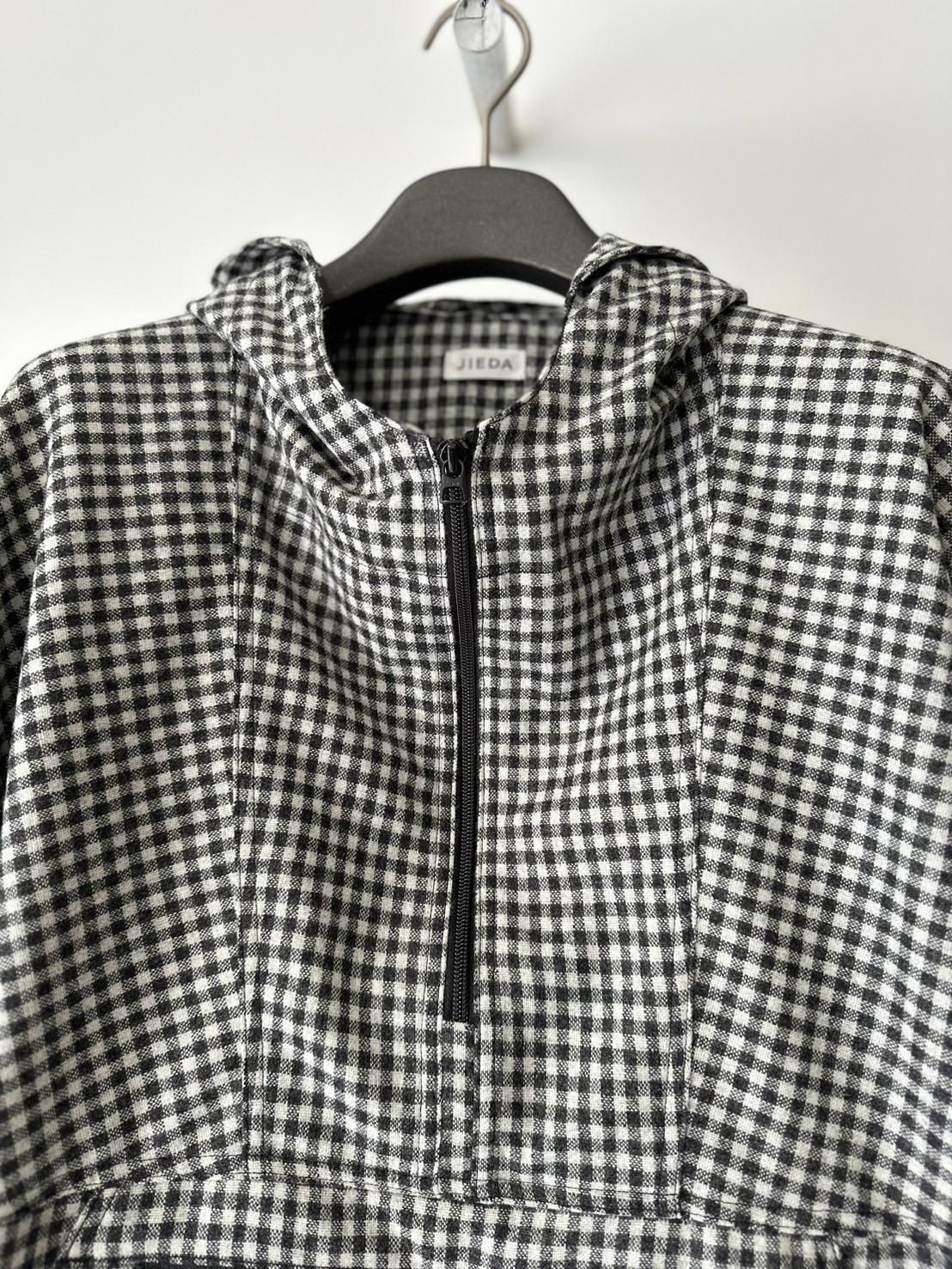 JIEDA<br />CHECK PULLOVER PARKA / WHITEBLACK<img class='new_mark_img2' src='https://img.shop-pro.jp/img/new/icons14.gif' style='border:none;display:inline;margin:0px;padding:0px;width:auto;' />