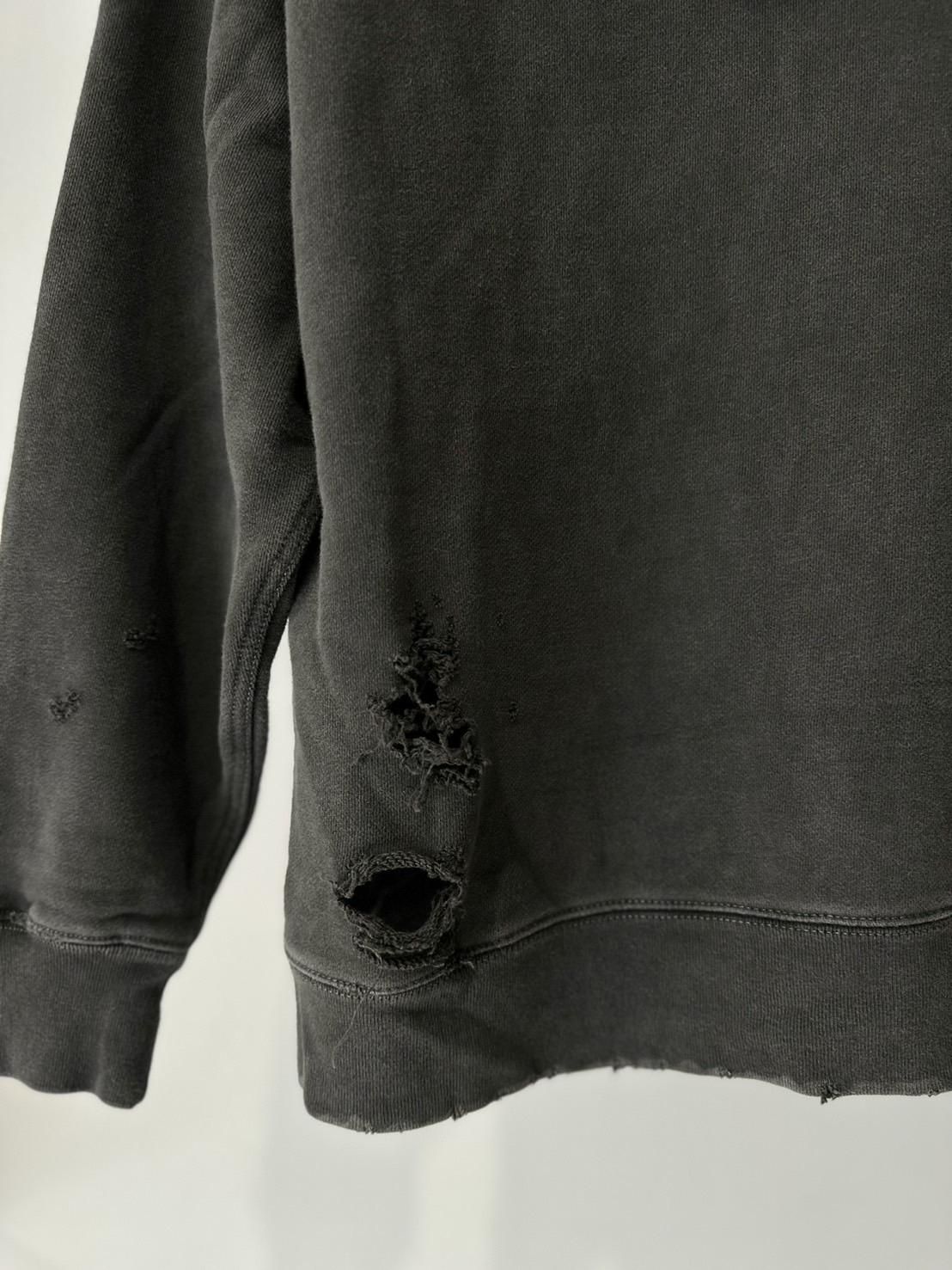 JIEDA<br />DAMAGE PATCH ZIP HOODIE / BLACK<img class='new_mark_img2' src='https://img.shop-pro.jp/img/new/icons14.gif' style='border:none;display:inline;margin:0px;padding:0px;width:auto;' />