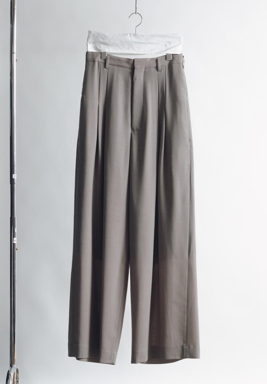 SOSHIOTSUKI<br />INTERLINING POCKET WOOL SERGE JACKET&WOOL SERGE HI-WAIST TROUSERS SET / GRAY<img class='new_mark_img2' src='https://img.shop-pro.jp/img/new/icons47.gif' style='border:none;display:inline;margin:0px;padding:0px;width:auto;' />