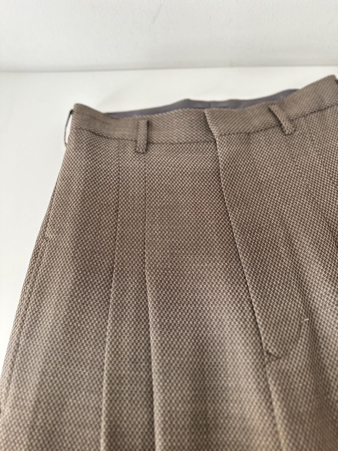 SOSHIOTSUKI<br />WOOL SERGE SLIM FIT JACKET&WOOL SERGE HI-WAIST TROUSERS SET / BROWN<img class='new_mark_img2' src='https://img.shop-pro.jp/img/new/icons47.gif' style='border:none;display:inline;margin:0px;padding:0px;width:auto;' />