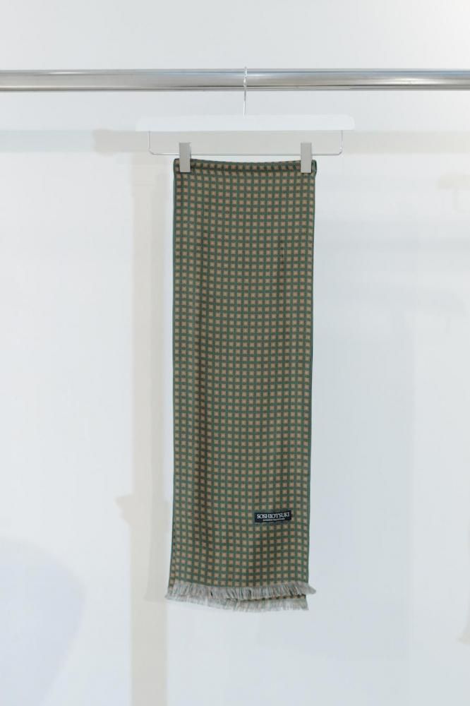 SOSHIOTSUKI<br />KOMON SCARF / GREEN<img class='new_mark_img2' src='https://img.shop-pro.jp/img/new/icons47.gif' style='border:none;display:inline;margin:0px;padding:0px;width:auto;' />