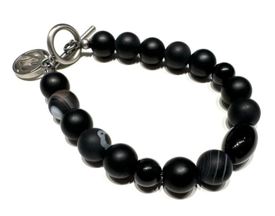SOSHIOTSUKI<br />SINGLE JUZU BRACELET / SLVBLACK<img class='new_mark_img2' src='https://img.shop-pro.jp/img/new/icons14.gif' style='border:none;display:inline;margin:0px;padding:0px;width:auto;' />